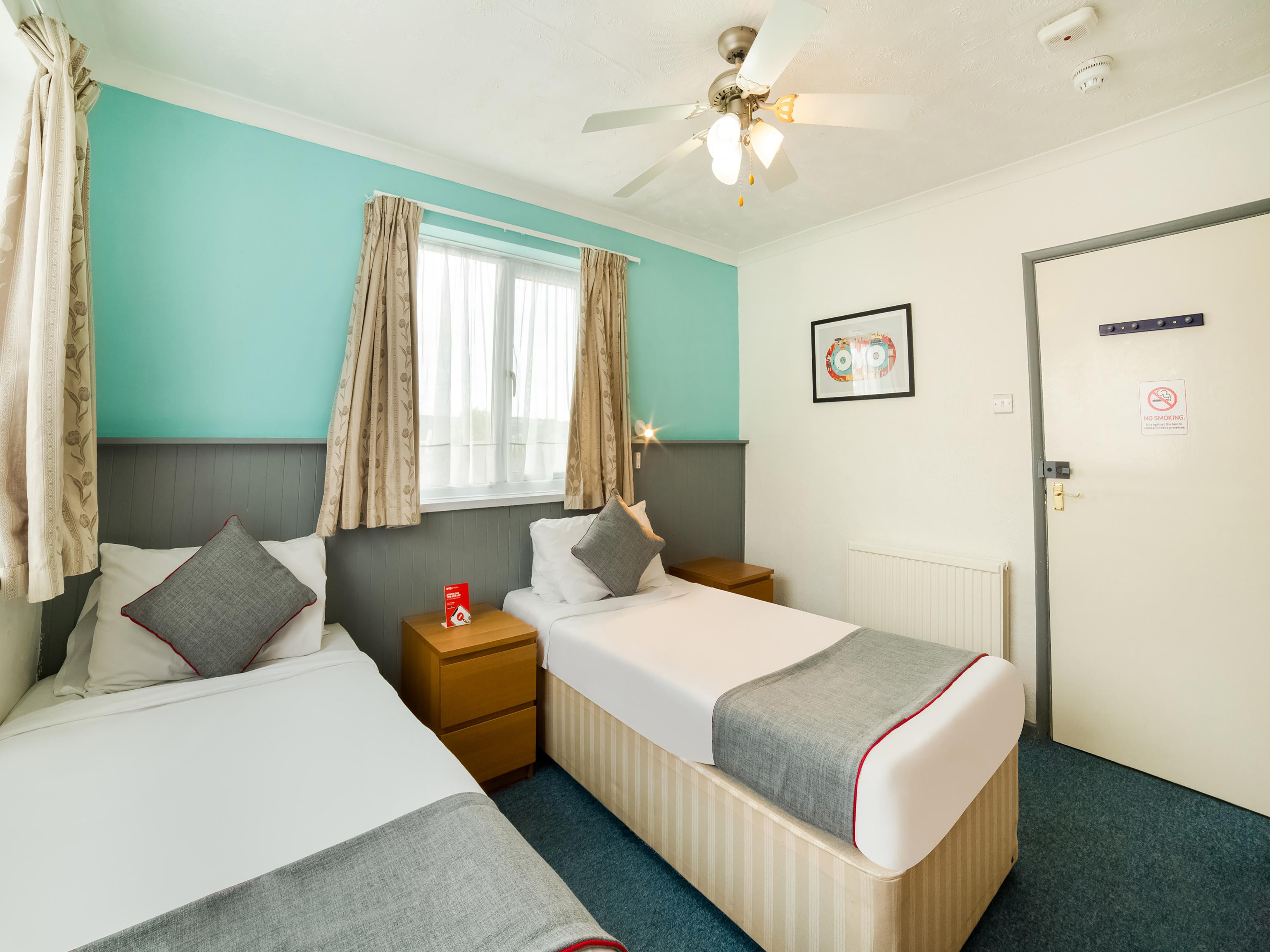 Marina Hotel Sandown Kültér fotó