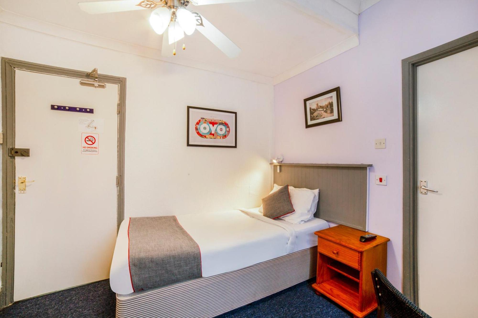 Marina Hotel Sandown Kültér fotó