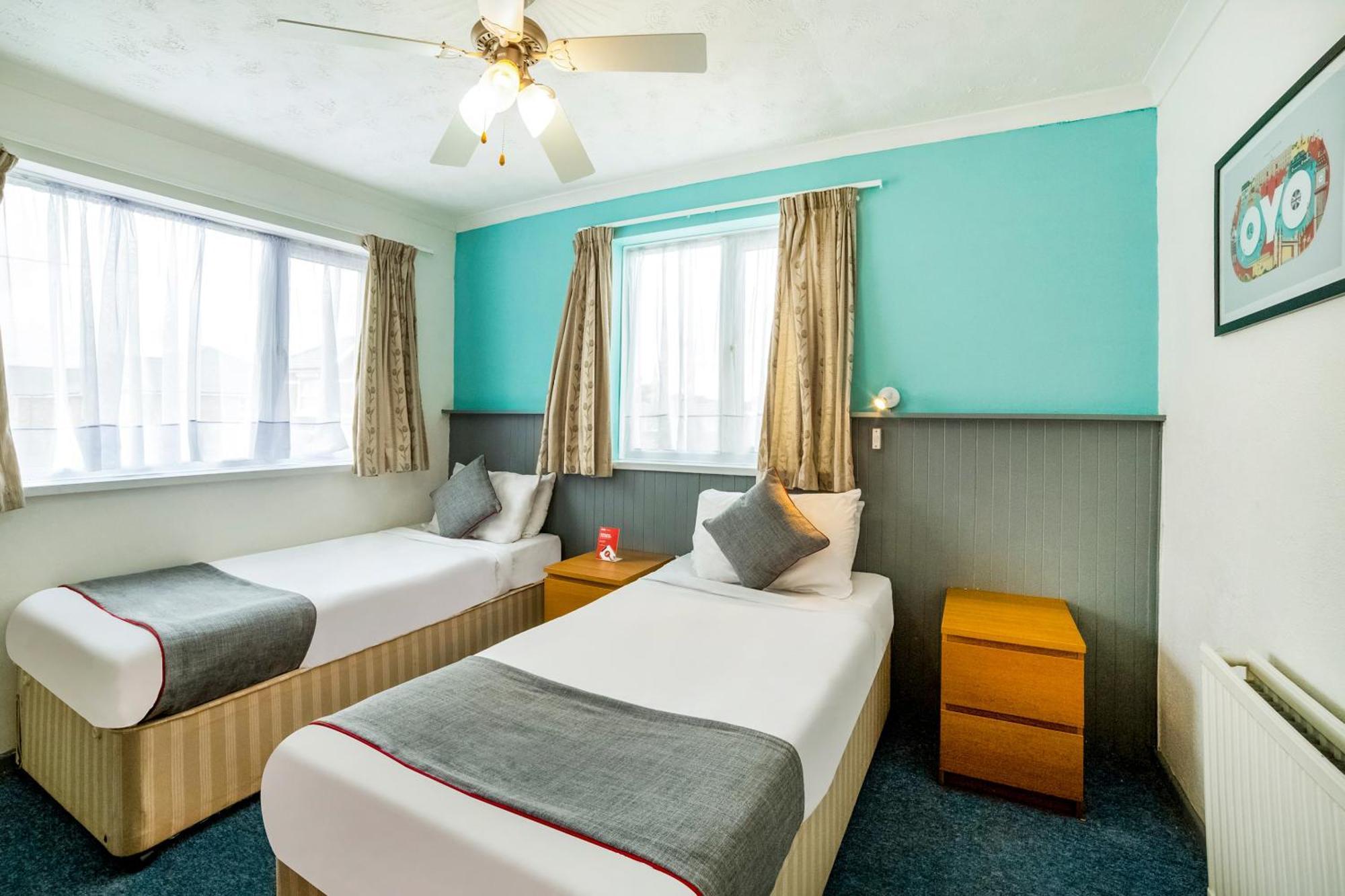Marina Hotel Sandown Kültér fotó