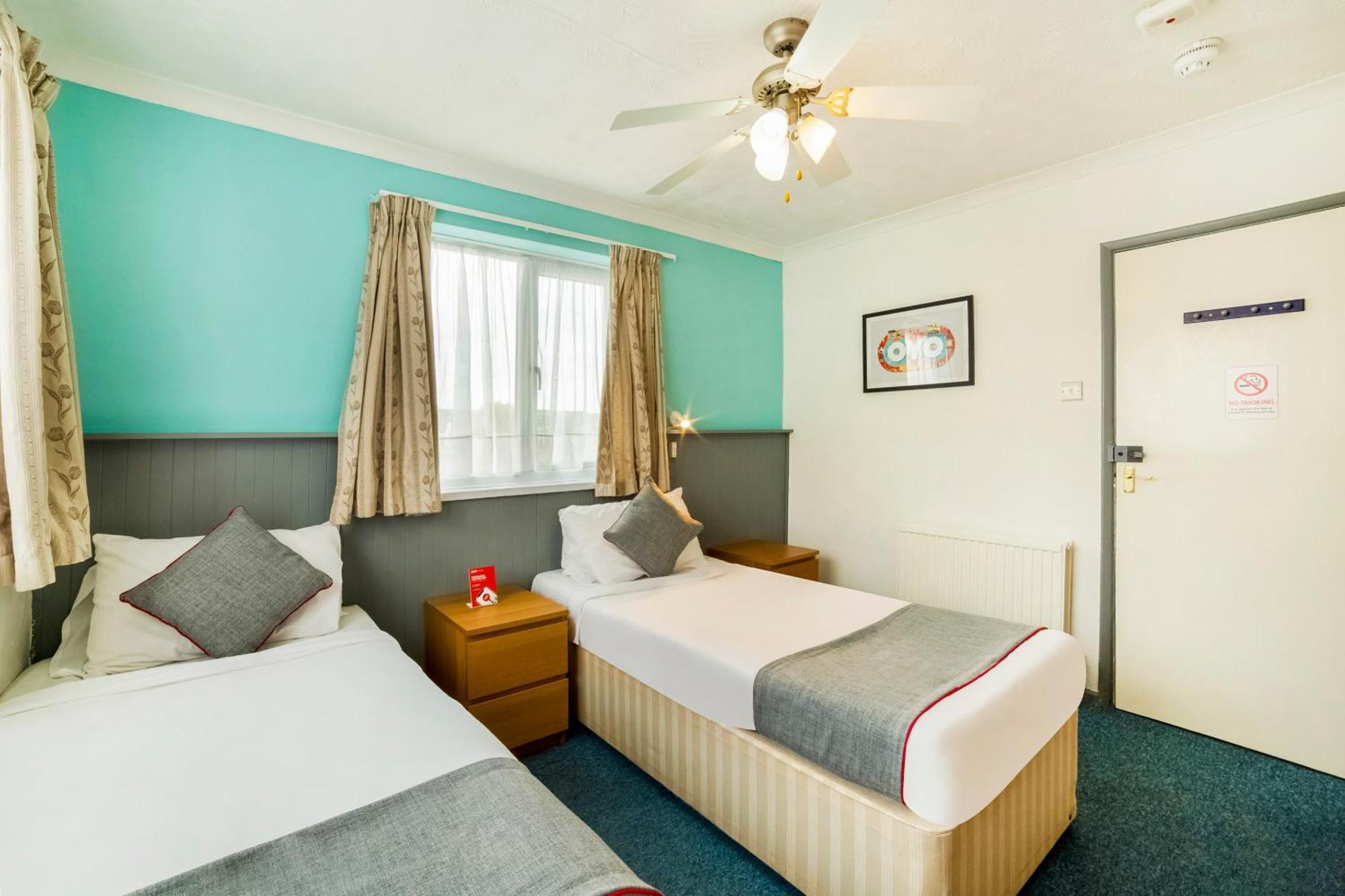 Marina Hotel Sandown Kültér fotó